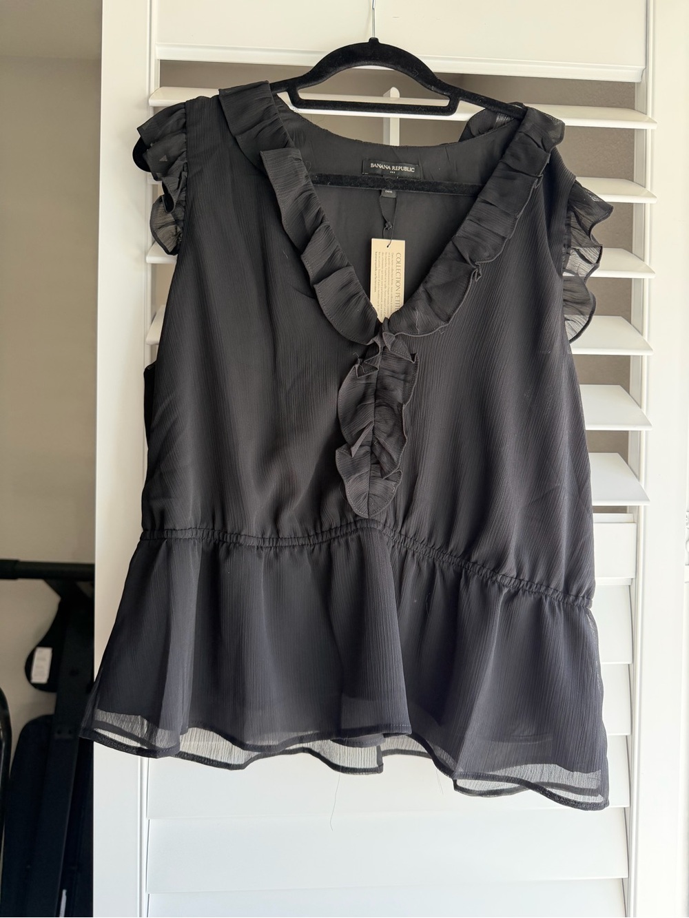 2 Banana Republic Black and Red Ruffle V-Neck Peplum Camisole